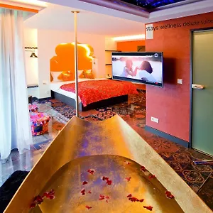Hotel Plaza Design
